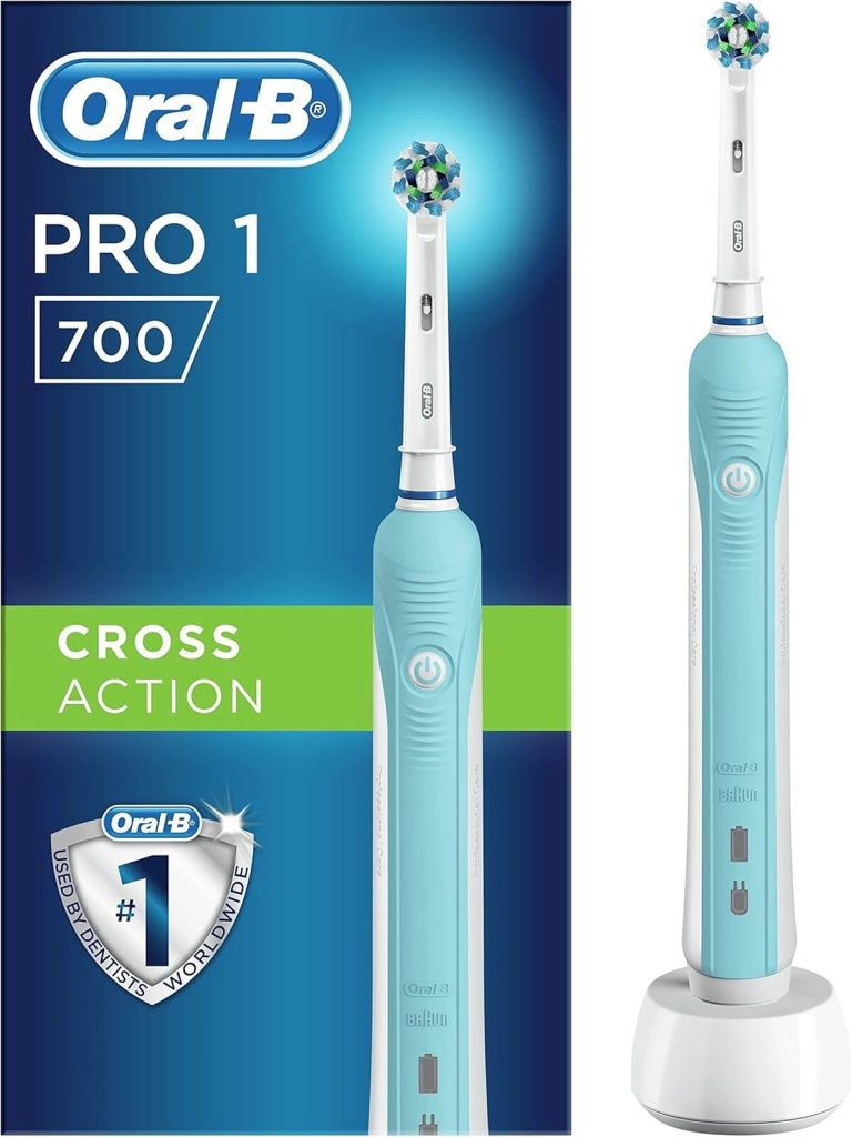 Test de la brosse à dents électrique Oral-B PRO 700 Cross Action par Braun