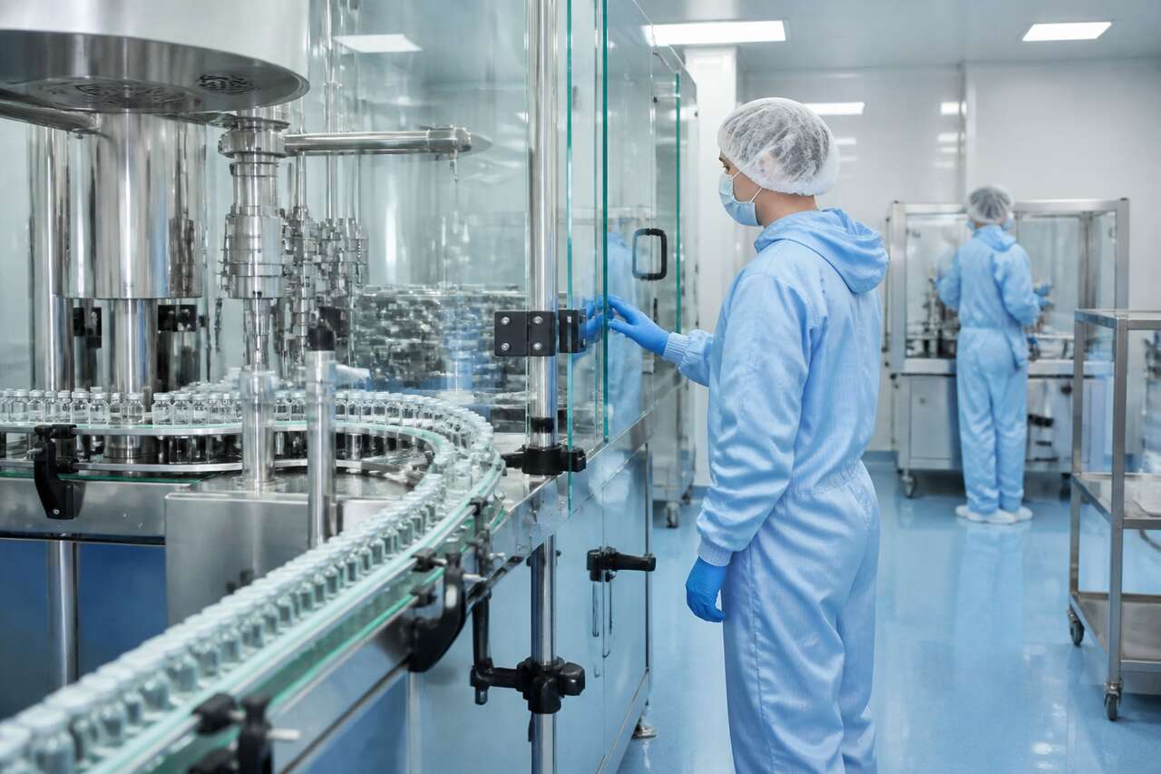Dans un préparatoire: des équipements de production et de maîtrise des risques Dans un préparatoire: des équipements de production et de maîtrise des risques